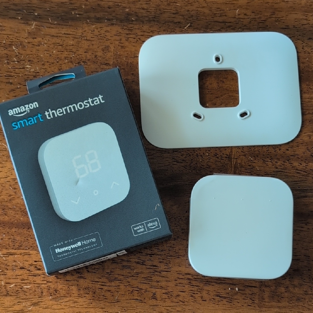 Amazon Smart Thermostat in White